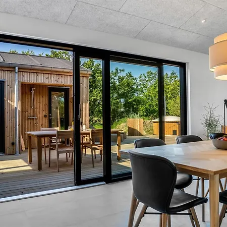 Silja - 900m From The Sea By Interhome *