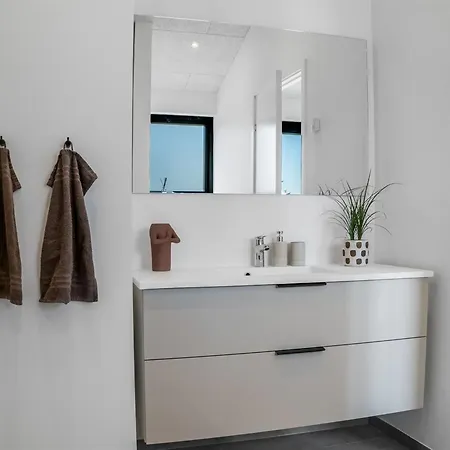 Σπίτι διακοπών Silja - 900m From The Sea By Interhome Løkken